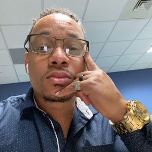 Meet your Posher, Jonathan